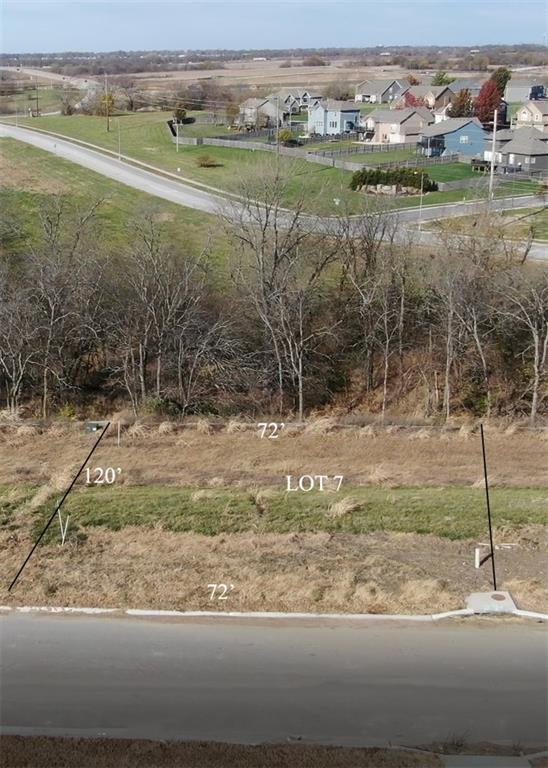 1404 Larkspur Place, Raymore, MO 64083