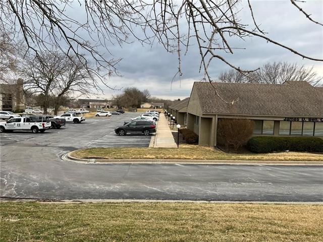 601 N Mur Len Road, Olathe, KS 66062