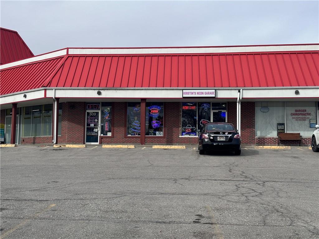 609-611 W Front Street, Bonner Springs, KS 66022