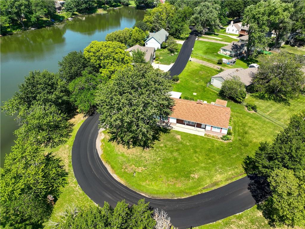 10808 Lakeview Road, Raytown, MO 64133