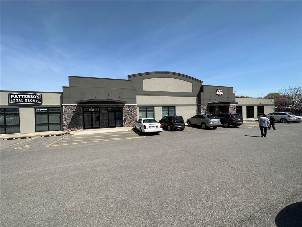 3709 Suite E N Belt Highway, St Joseph, MO 64506