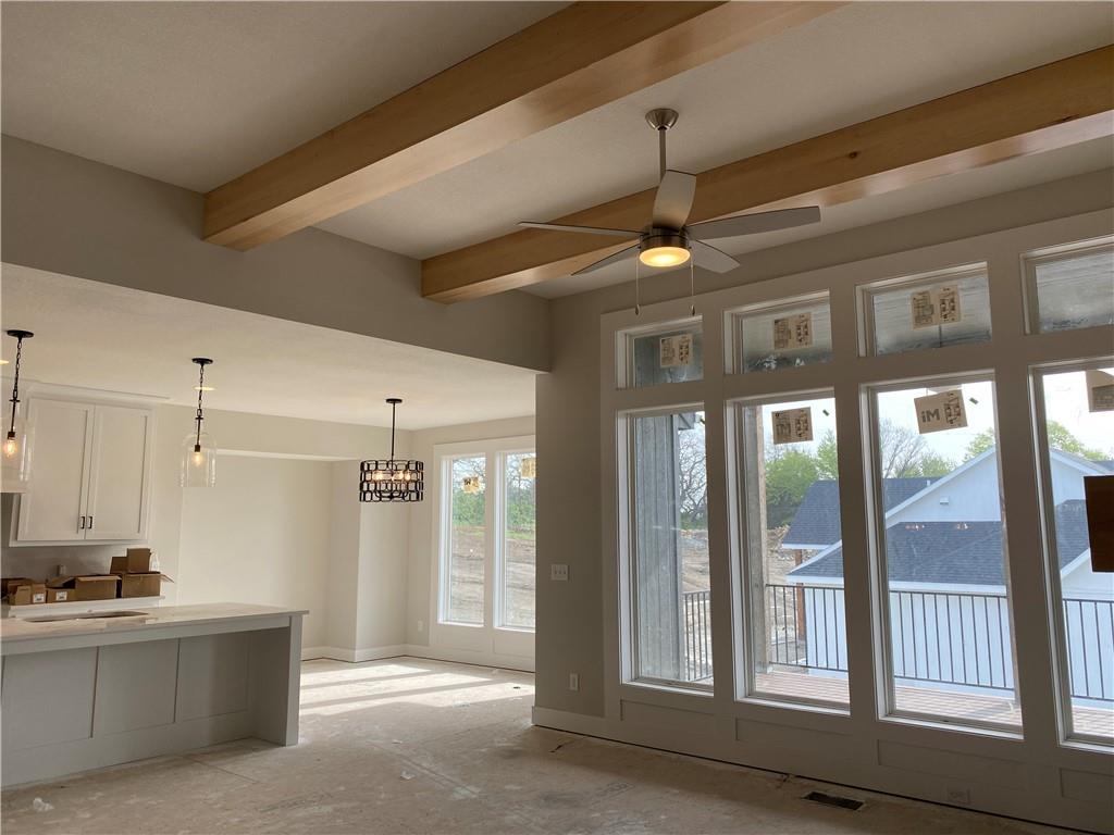 22500 W 87TH Terrace, Lenexa, KS 66227