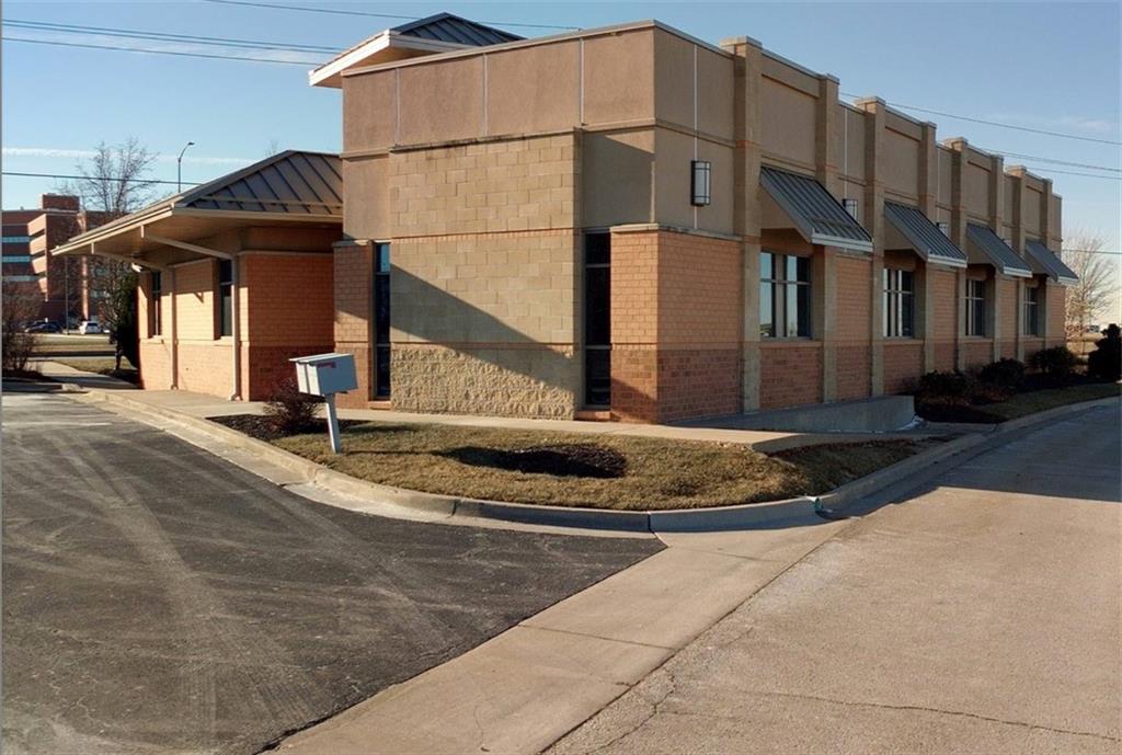 20670 W 151st Street, Olathe, KS 66061