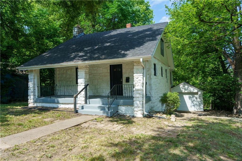 8300 Flora Street, Kansas City, MO 64131