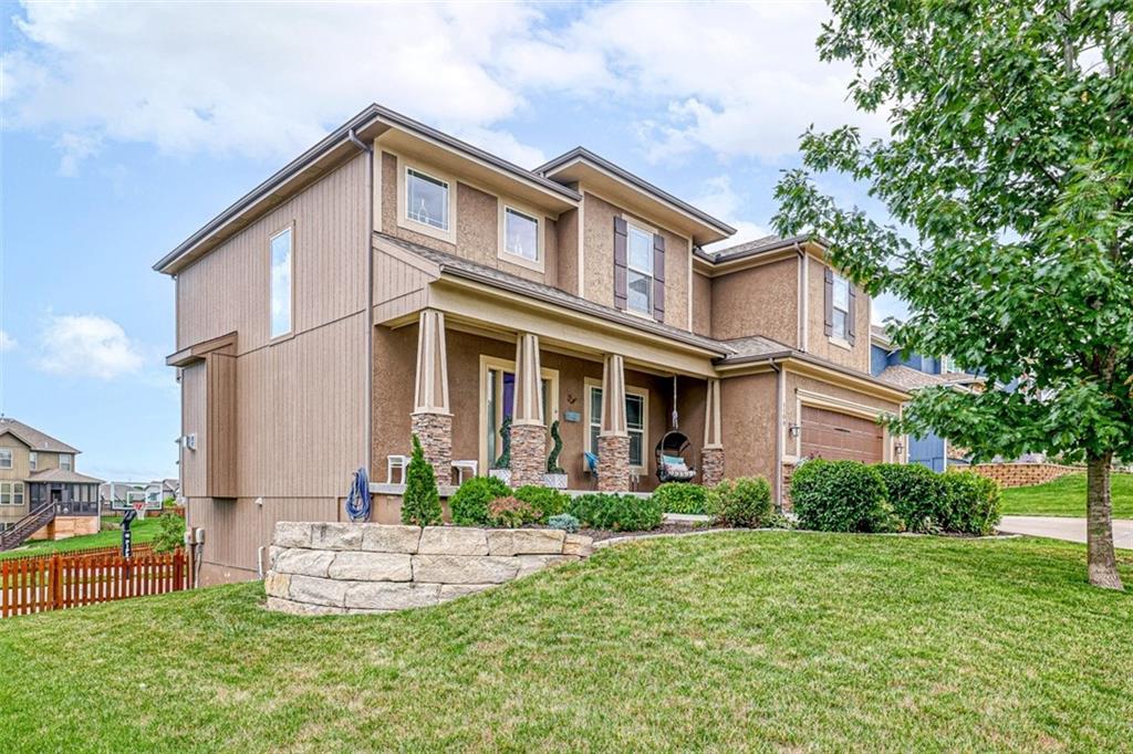 1109 Metfield Lane, Raymore, MO 64083