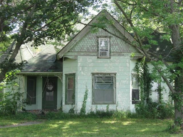 2011 SE Pennsylvania Lane, Lathrop, MO 64465