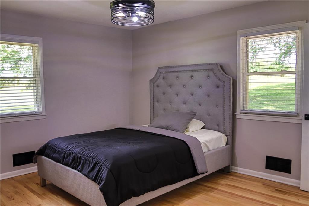 9332 Elm Avenue, Kansas City, MO 64138