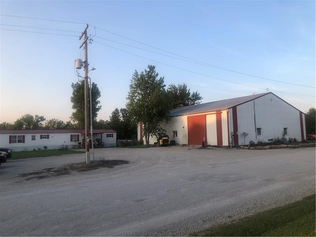 701 E Berry Street, Hamilton, MO 64644