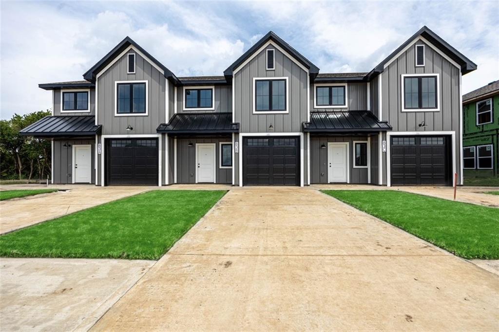 378 A SE 95th Road, Warrensburg, MO 64093