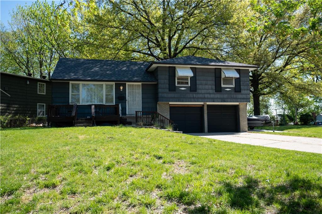 7243 Myrtle Avenue, Kansas City, MO 64132