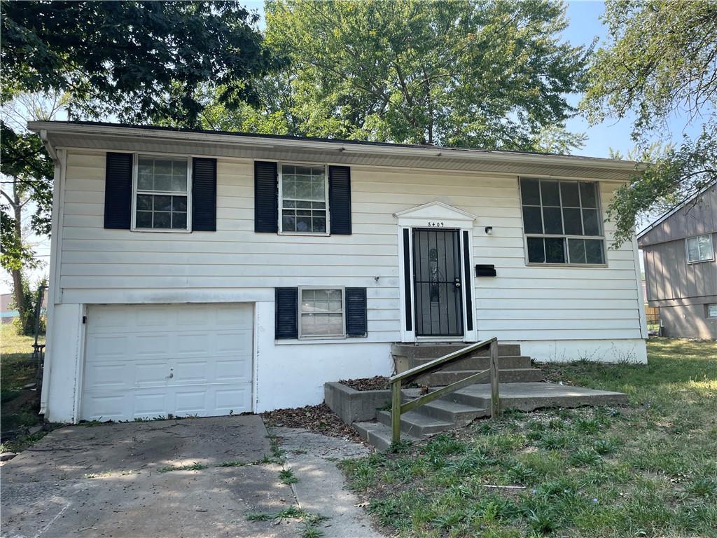8409 E 93rd Terrace, Kansas City, MO 64138