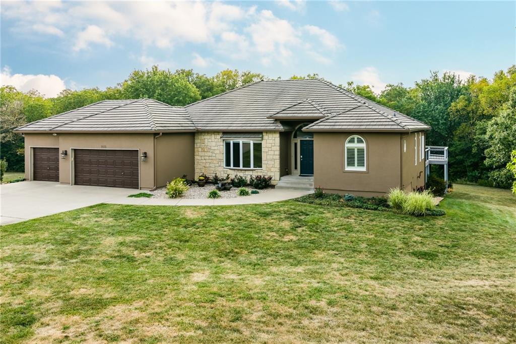 1615 E 686 Road, Lawrence, KS 66049