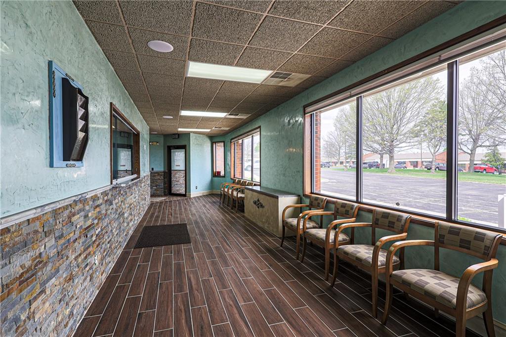 1900 NW Copper Oaks Circle, Blue Springs, MO 64015