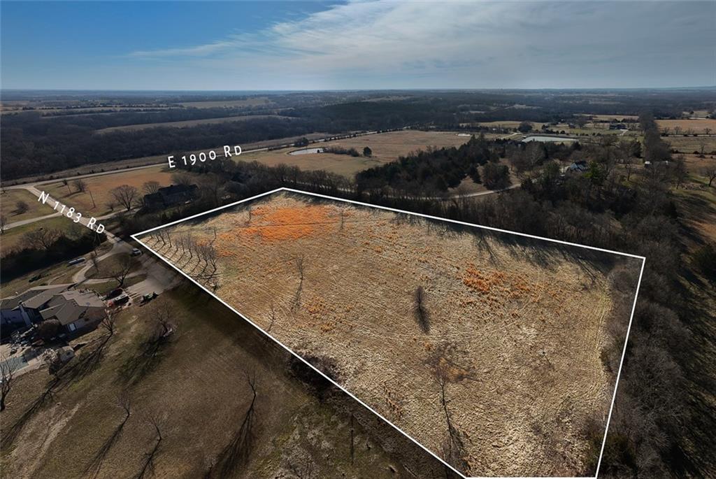 1880 N 1183rd Road, Eudora, KS 66025