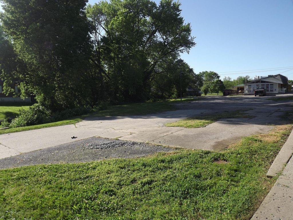 1104 S Odell Avenue, Marshall, MO 65340