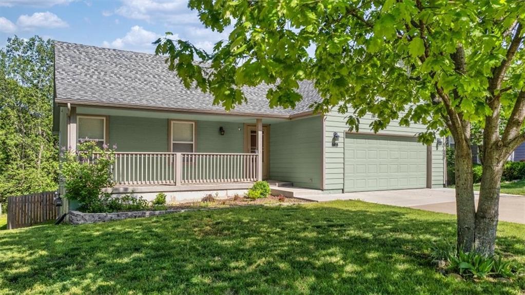 702 N Michigan Street, Lawrence, KS 66044