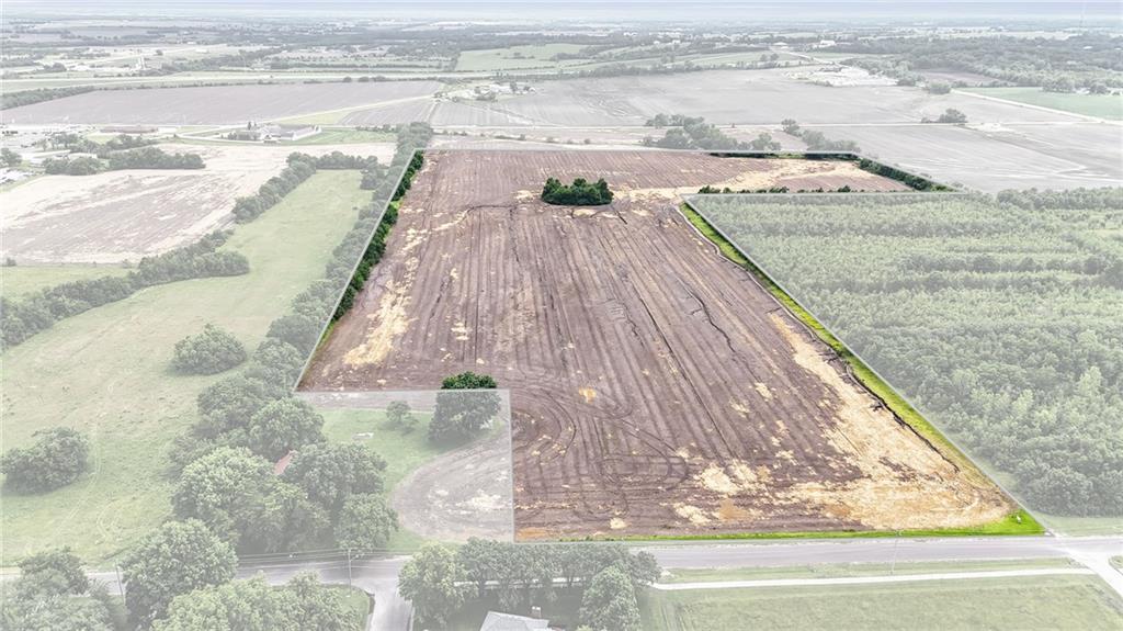704 W 19th Street, Ottawa, KS 66067