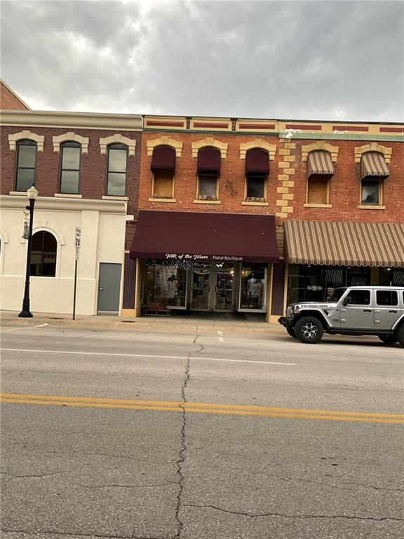 108 E Main Street, Chanute, KS 66720