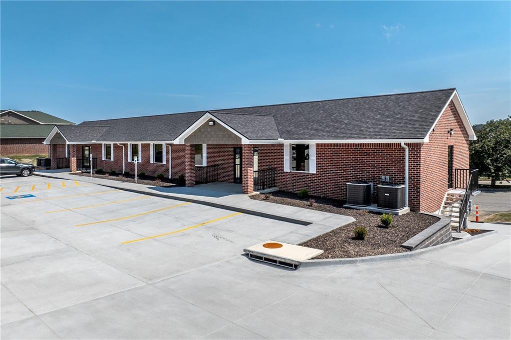 3820 Faraon Street, St Joseph, MO 64506