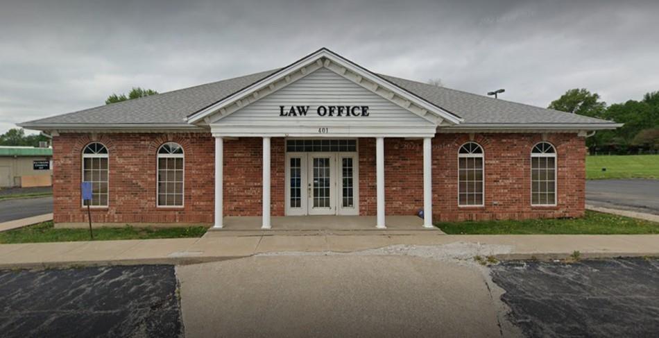 401 W Foxwood Drive, Raymore, MO 64083