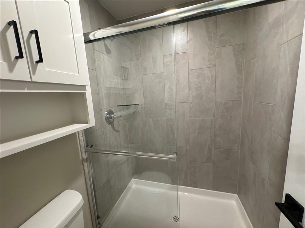 18000 N Peach Blossom Drive, Platte City, MO 64079