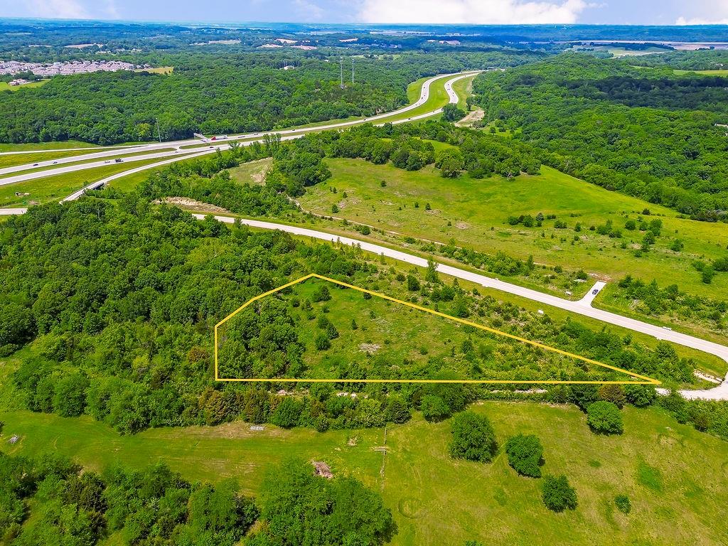 10203 Donahoo Road, Kansas City, KS 66109