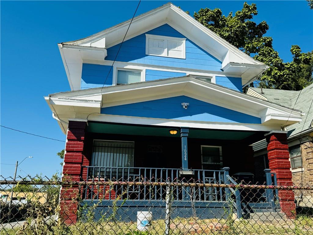 1024 Elmwood Avenue, Kansas City, MO 64127