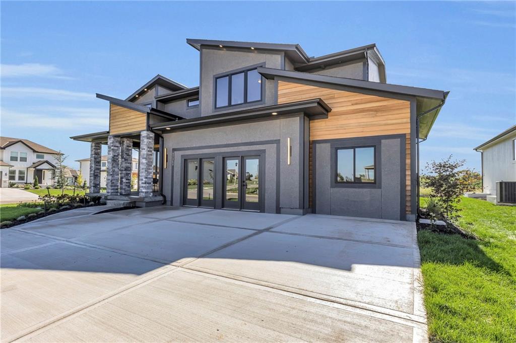 17341 W 169th Terrace, Olathe, KS 66062