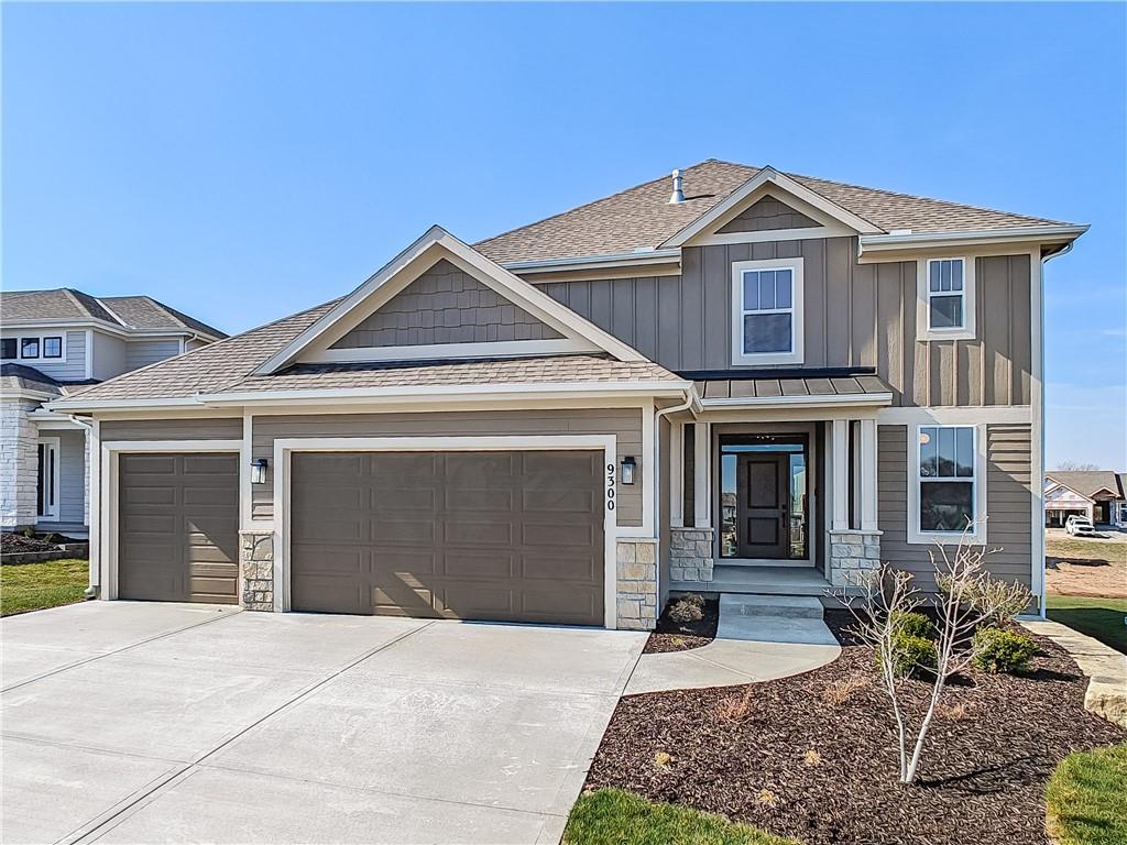 9300 Zarda Drive, Lenexa, KS 66227