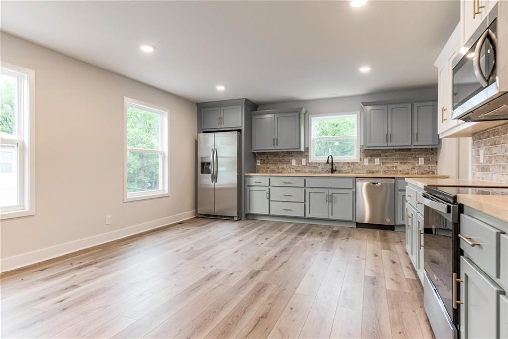 4335/4337 Spruce Avenue, Kansas City, MO 64130