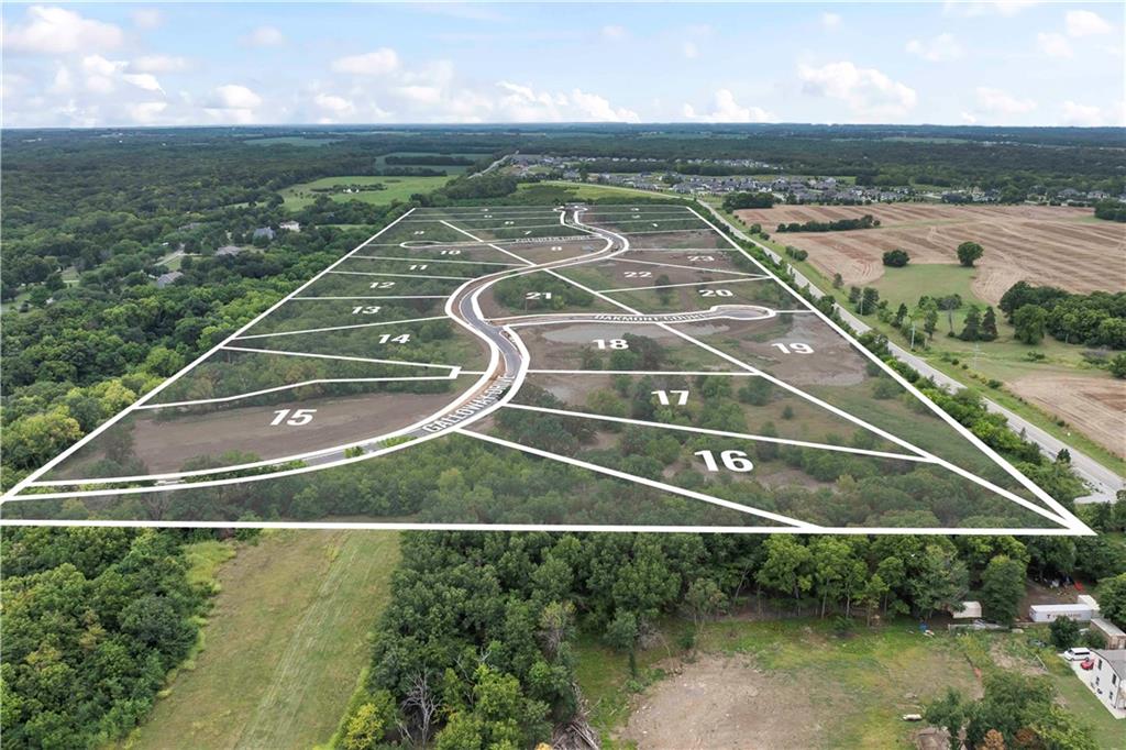 17285 Galloway Drive, Stilwell, KS 66085