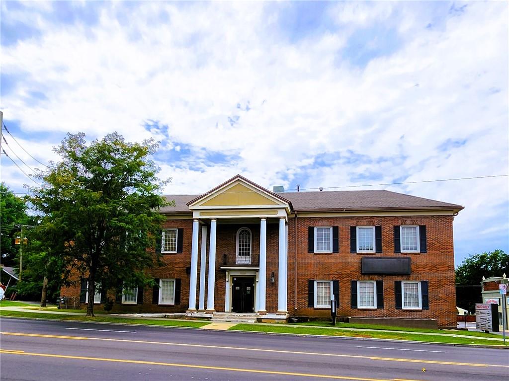 7530 Troost Avenue, Kansas City, MO 64131