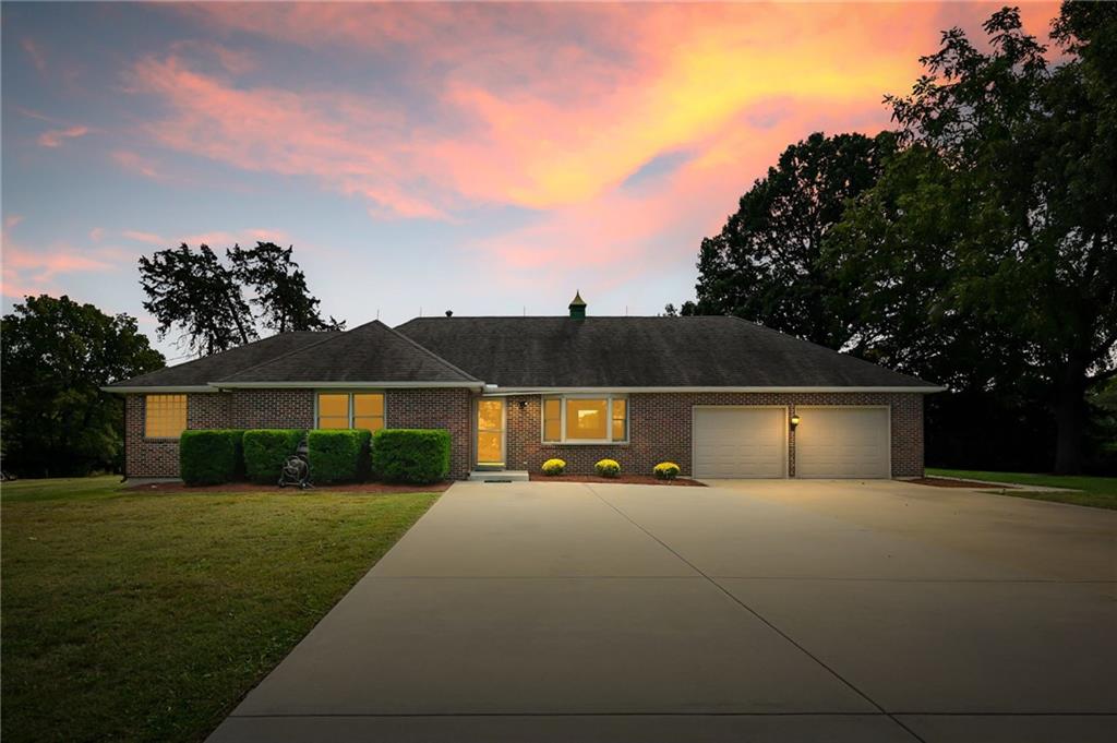 3385 W 183rd Street, Stilwell, KS 66085