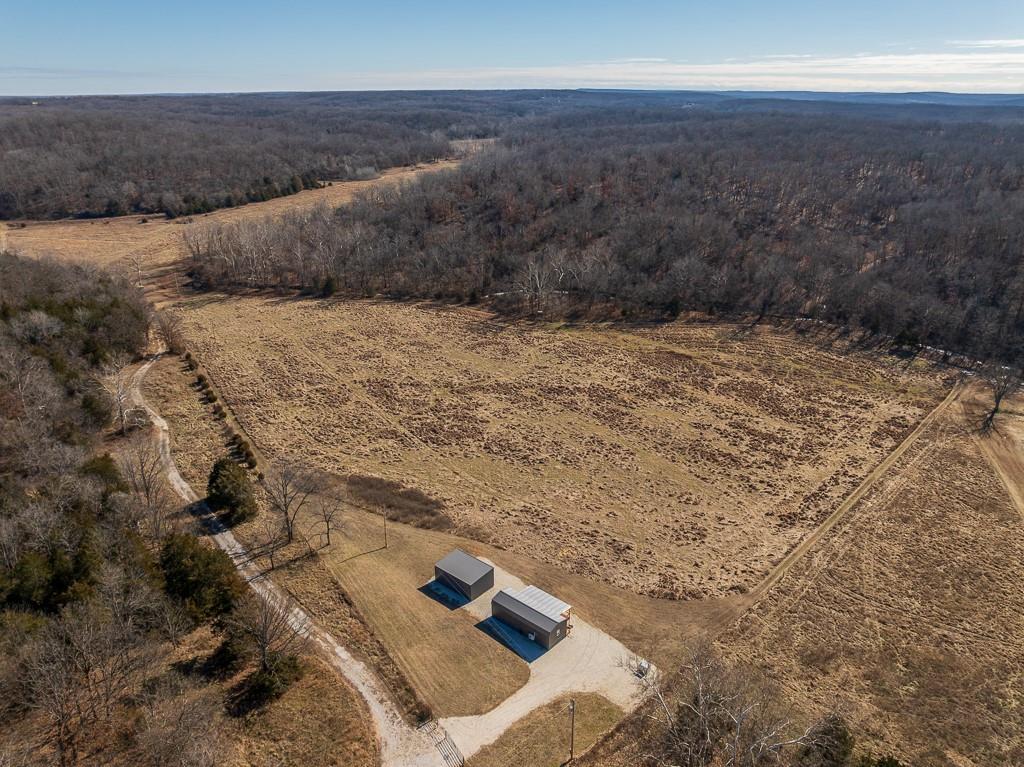 000 SE J Highway, Collins, MO 64738