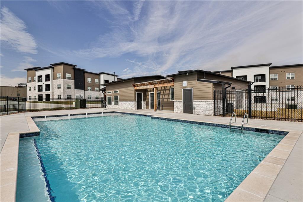 500 SE Salem Street, Oak Grove, MO 64075