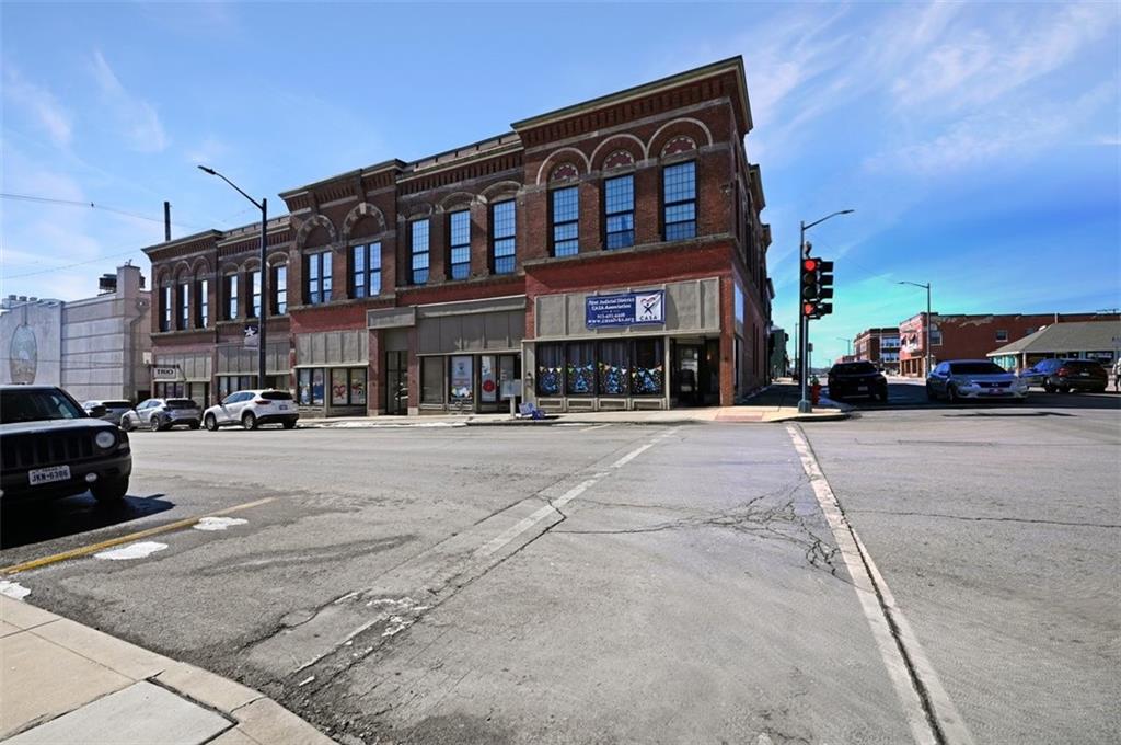 100 S 5Th Street, Leavenworth, KS 66048