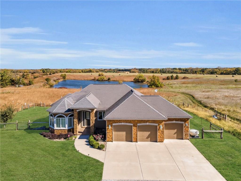 9530 Caldwell Road, Kidder, MO 64649