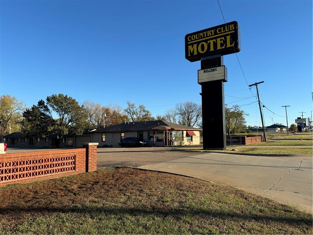 3732 SW Topeka Boulevard, Topeka, KS 66609