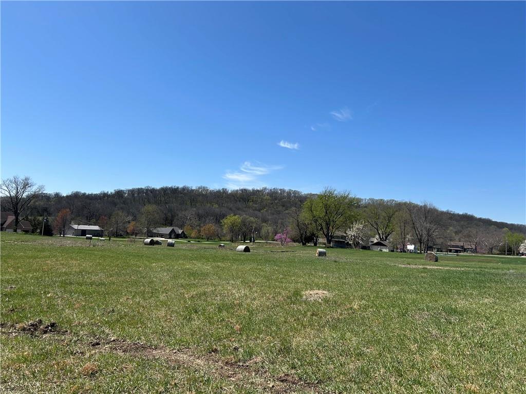 2017 Vilas Street, Leavenworth, KS 66048