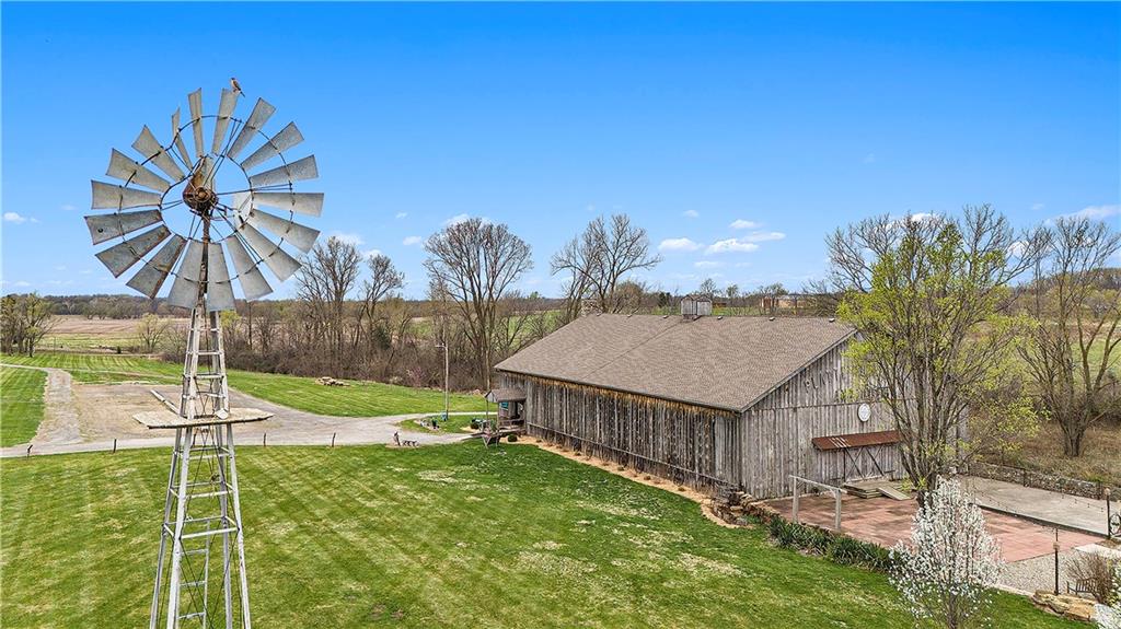 11347 SE DD Highway, Gower, MO 64454