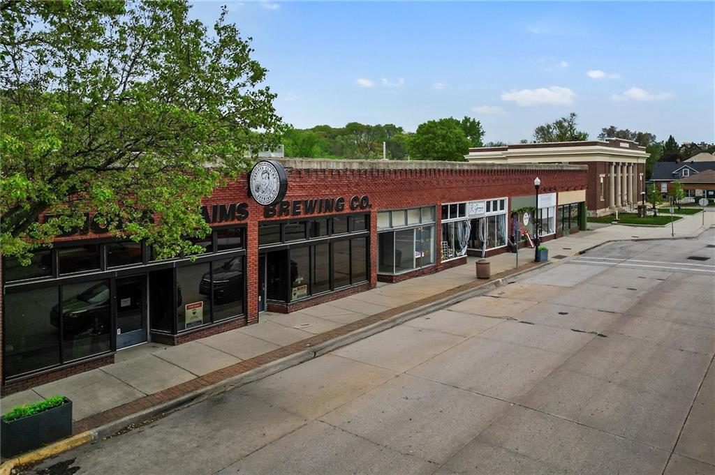 453-463 S Thompson Avenue, Excelsior Springs, MO 64024