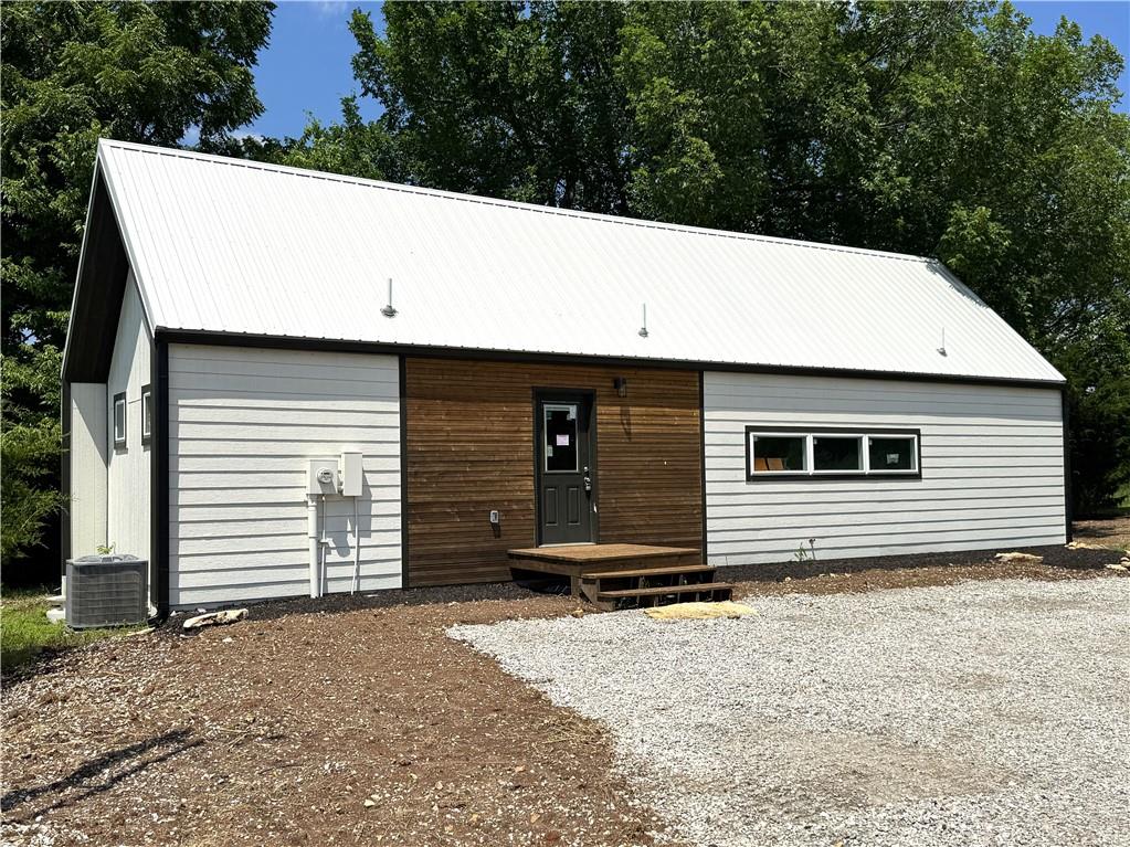 258 Sycamore Drive, Linn Valley, KS 66040