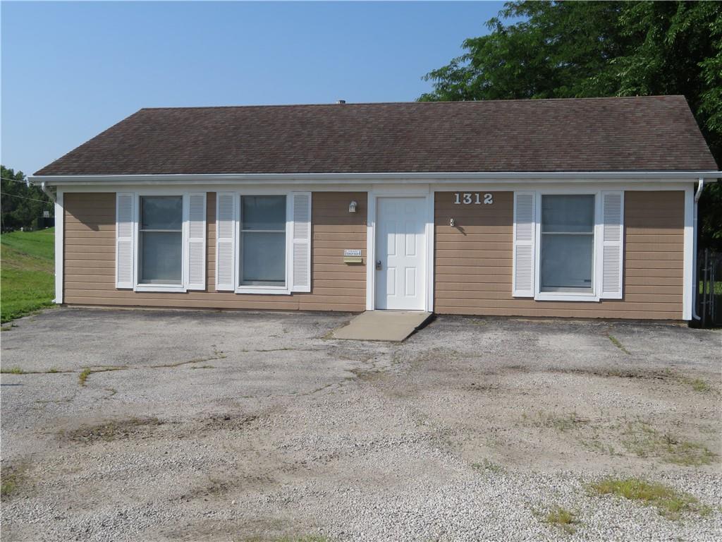 1312 6th Street, Osawatomie, KS 66064