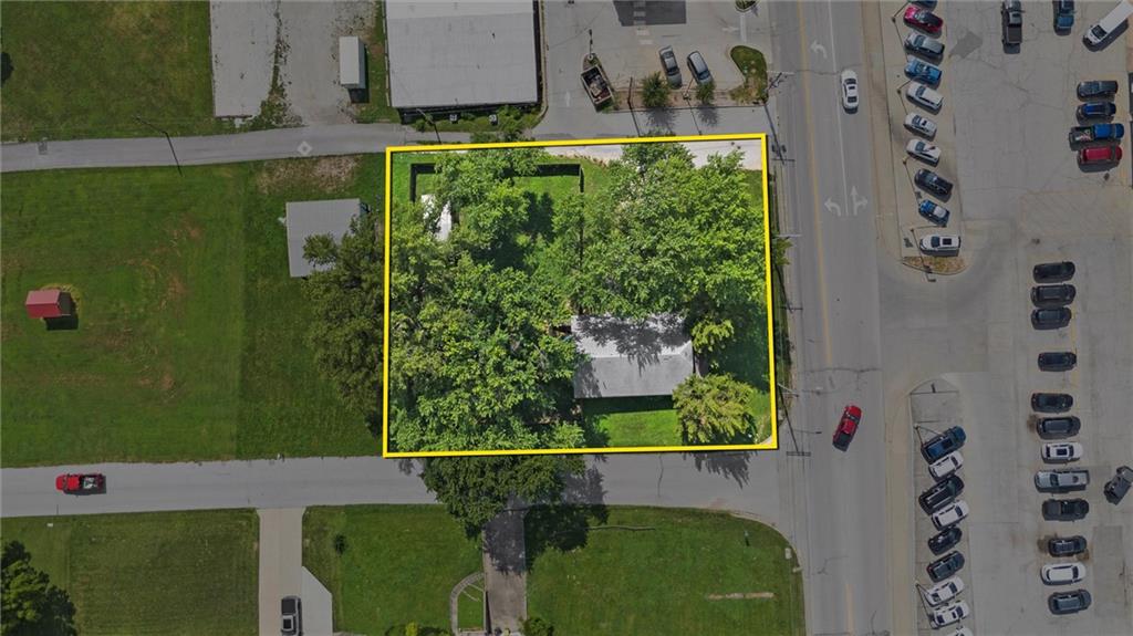 1113 N 2nd Street, Lansing, KS 66043