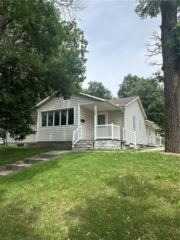 327 E 7TH Street, Maryville, MO 64468