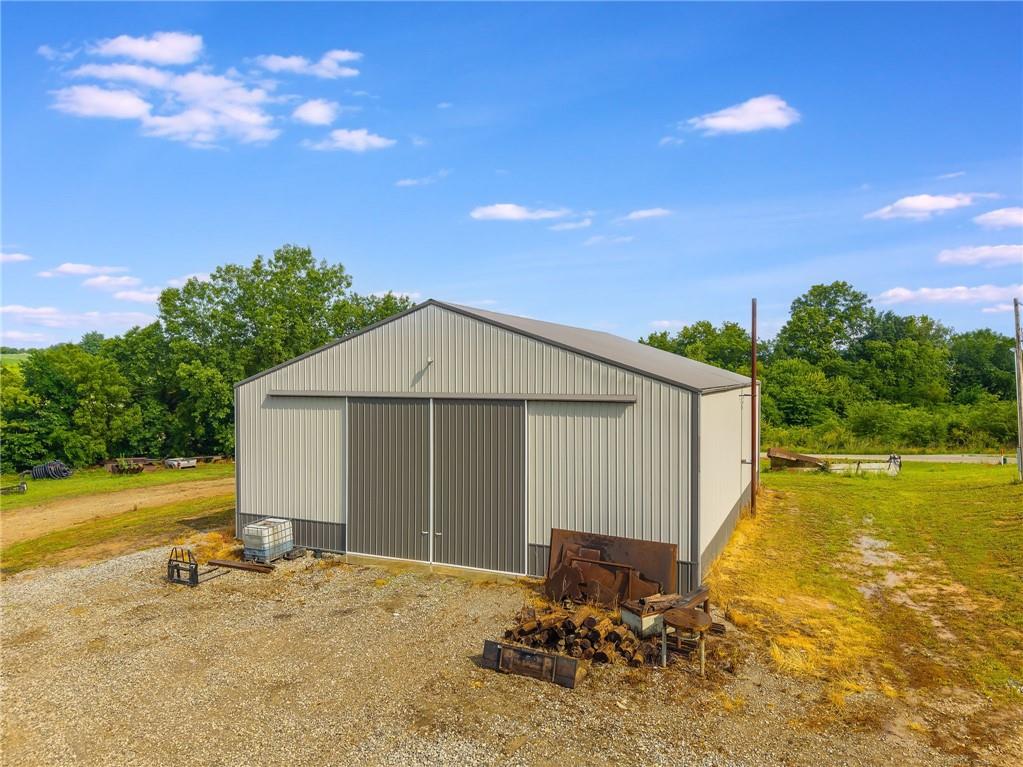 23098 Ridge Avenue, Gallatin, MO 64640