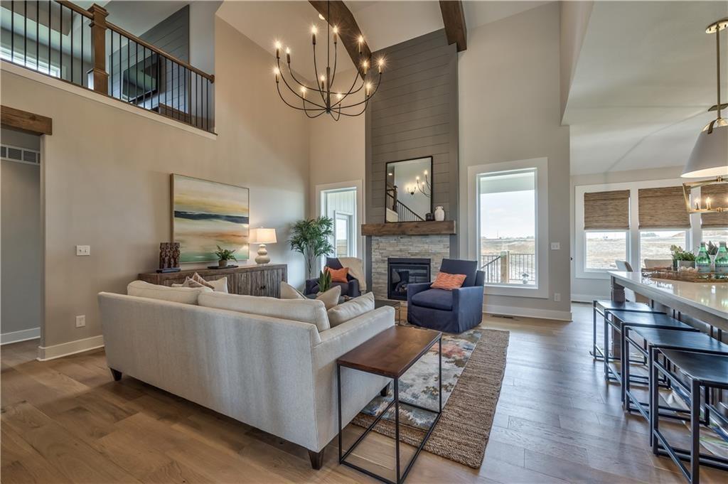 17521 Carter Street, Overland Park, KS 66221