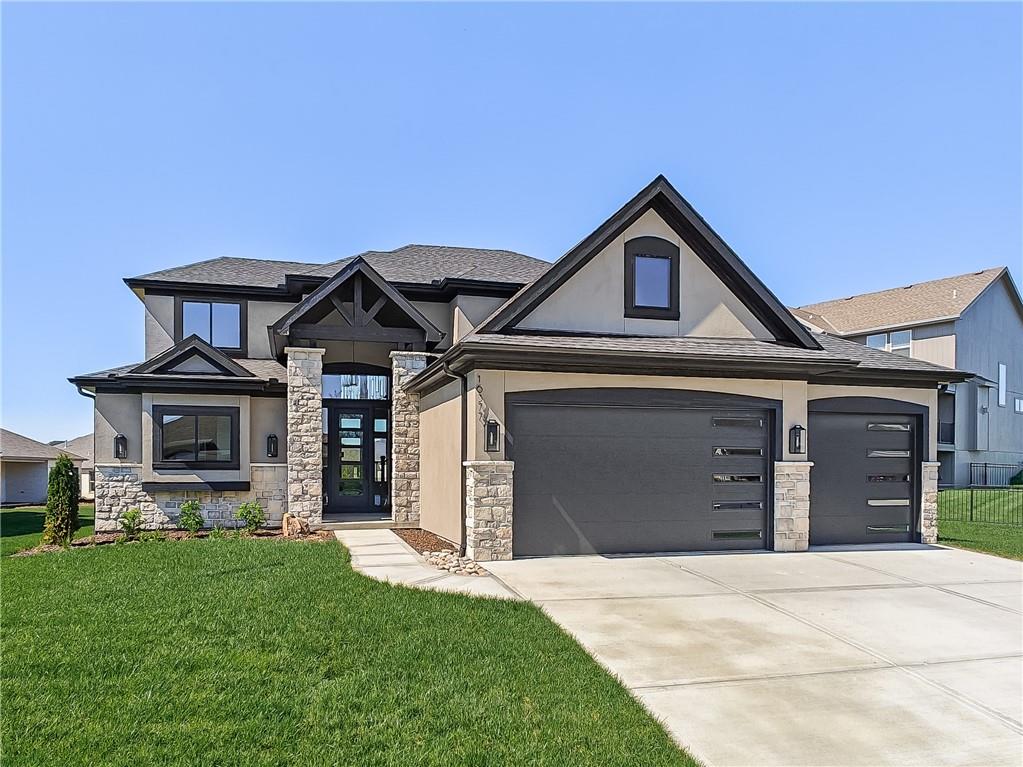 16377 W 166th Place, Olathe, KS 66062
