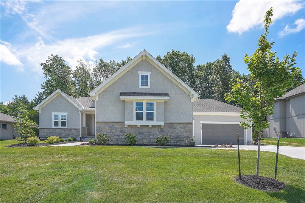 6753 Longview Road, Shawnee, KS 66218