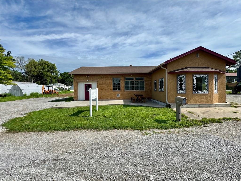 101 W Walnut Street, Waverly, MO 64096
